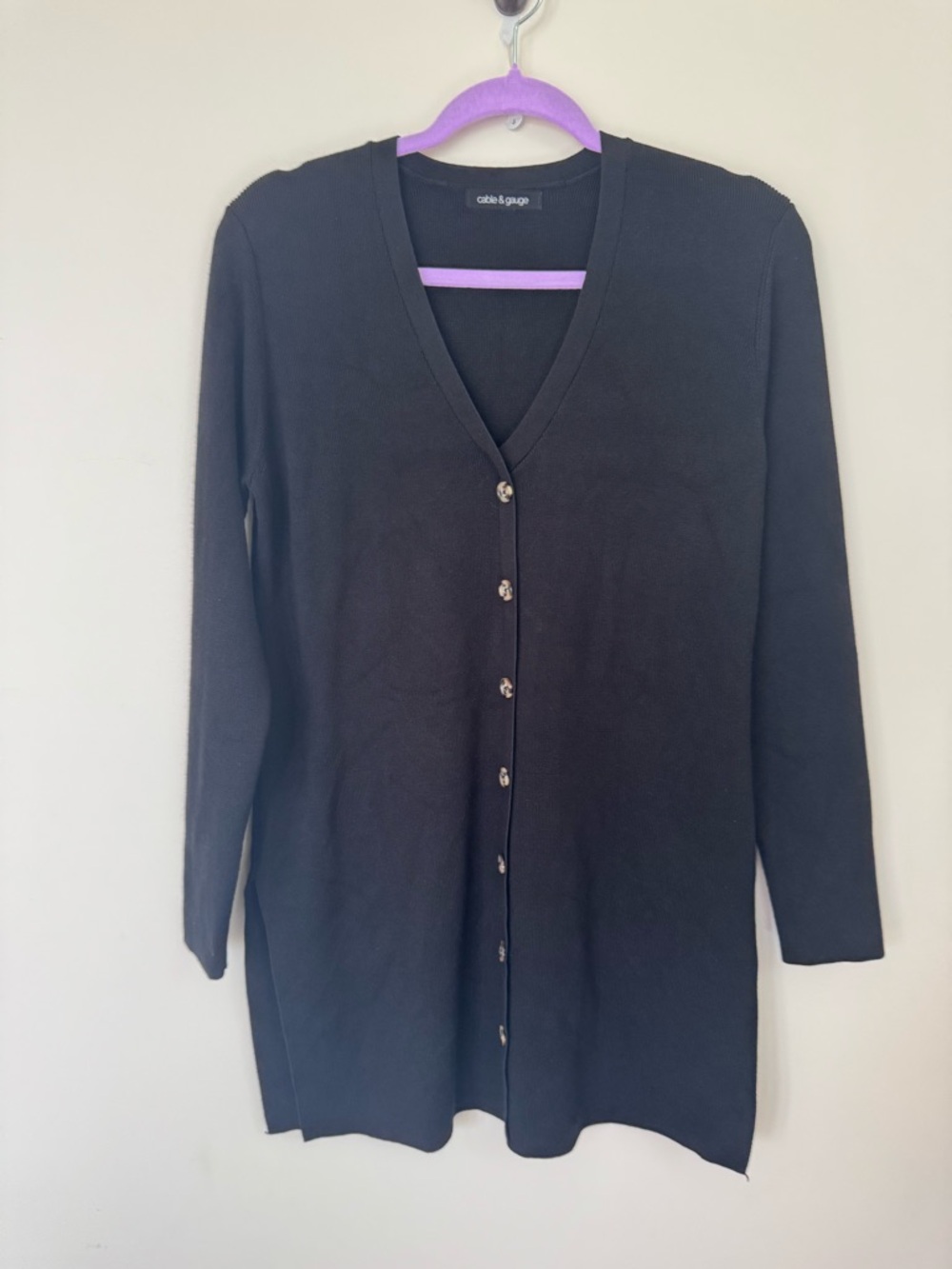 Cable & Gauge Black Longline V-Neck Button-Front Cardigan